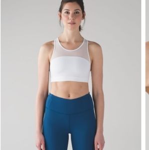 3/50⚡Lululemon move sports bra with polka dots